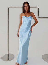 Vestido maxi halter ignífugo azul cielo