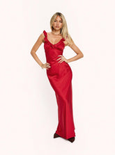 Vestido largo rojo con cuello en V y volantes Ondrea