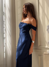 Vestido largo Azura con hombros descubiertos, azul marino