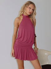 Minivestido fruncido Lealeia Halter color ciruela