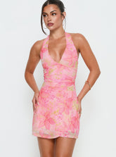 Vestido corto con cuello de pico y estampado floral múltiple Let Go