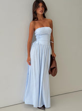 Vestido largo So Far So Good azul bebé