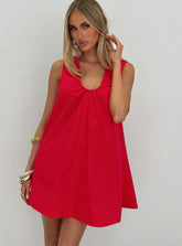 Minivestido con fruncido Eberta tipo baby doll, rojo