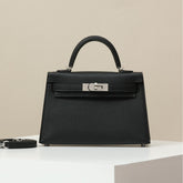 Hermes Solid Color Handbag Temperament Metal Buckle Kelly Bag Accessories Handcrafted Leather Bag From The Original Factory's Premium Custom Collection #74557
