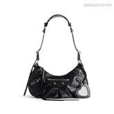 Balenciaga Le Cagole rivet silver buckle fine grain sheep leather half-moon bag crescent bag dumpling bag motorcycle bag armpit bag crossbody bag shoulder bag women's black #332101