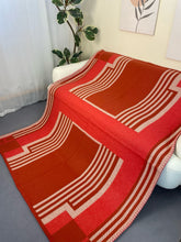 H Deco Blanket
