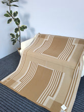 H Deco Blanket