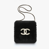 Chanel Top-quality Version Muff Shearling Lambskin Black Ecru #336792