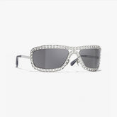 Chanel Men's and Women's Gemstone-Embellished Rectangular Sunglasses Full-Frame Sunglasses with Solid Color Frames Casual and Fashionable Eyewear Accessories #81744