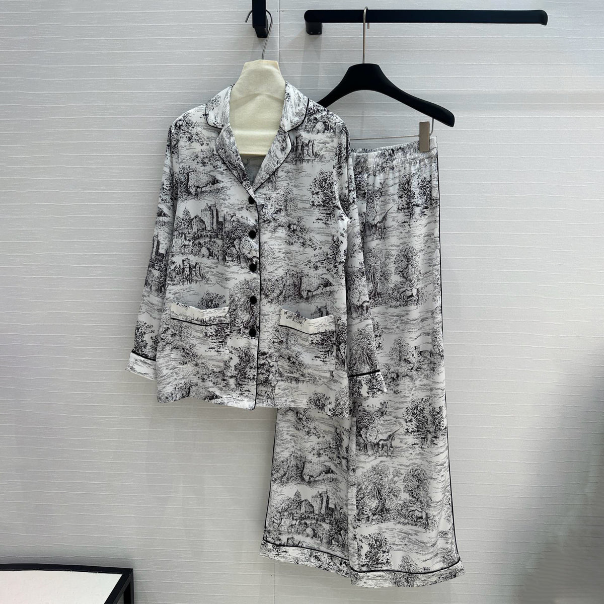 Dior Women's Reverse Garden Jungle Pattern Printed Series Set Black And White Colour Blocking Fashionable Temperament Pajamas Lapel Shirt Homewear Straight Trousers Pants Comfort Suit Set #71966