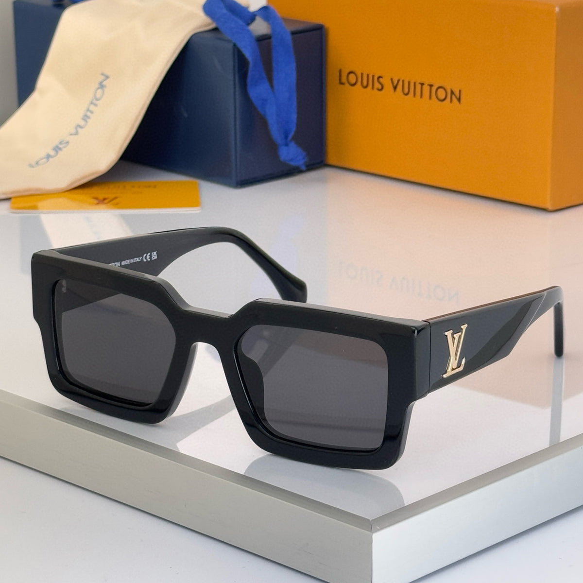 Louis Vuitton LV CLASH SQUARE Men's Solid Color Resin Fabric Square Sunglasses Eyeglasses Glasses #77621