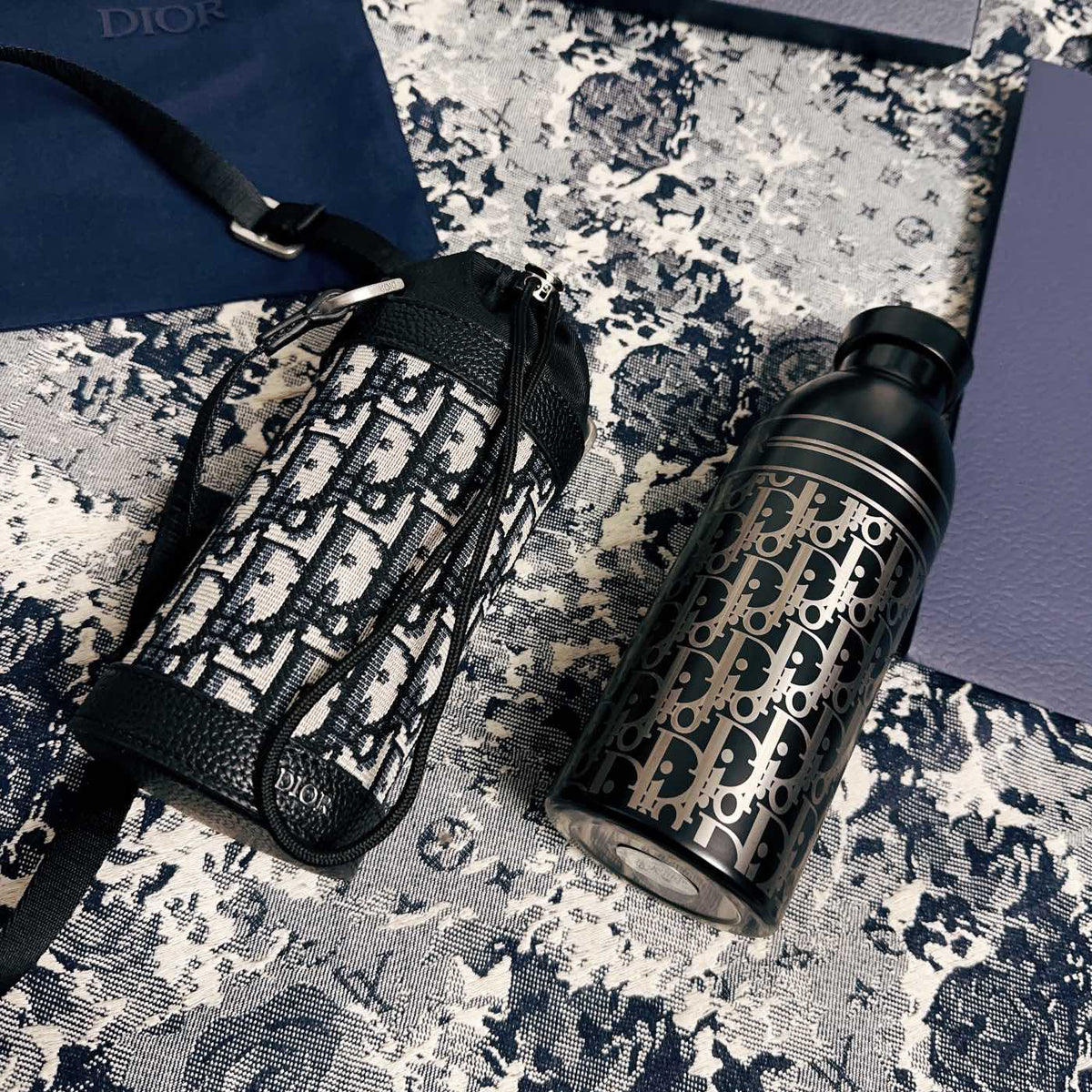 Dior Women's Men's and Women's Old Flower Print Pattern with Shoulder Strap Grained Cowhide and Stainless Steel Kettle Shoulder Crossbody Bag Bags #72374