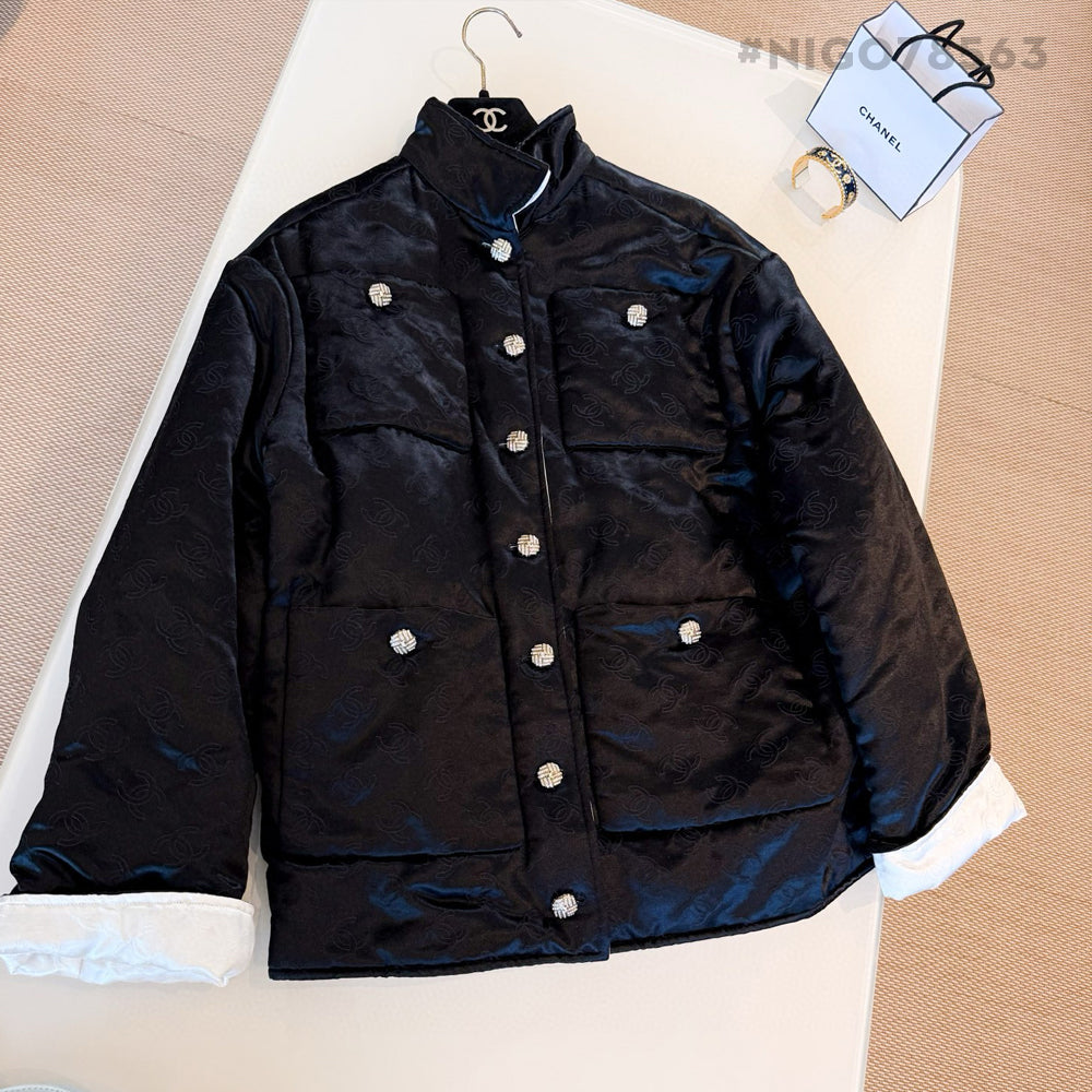 Chanel M¨¦tiers D'art Women's Fall/Winter Fashion Classic Subtle Jacquard Vertical Button Silk Cotton Blend Coat Round Neck Jacquard Jacket #78563