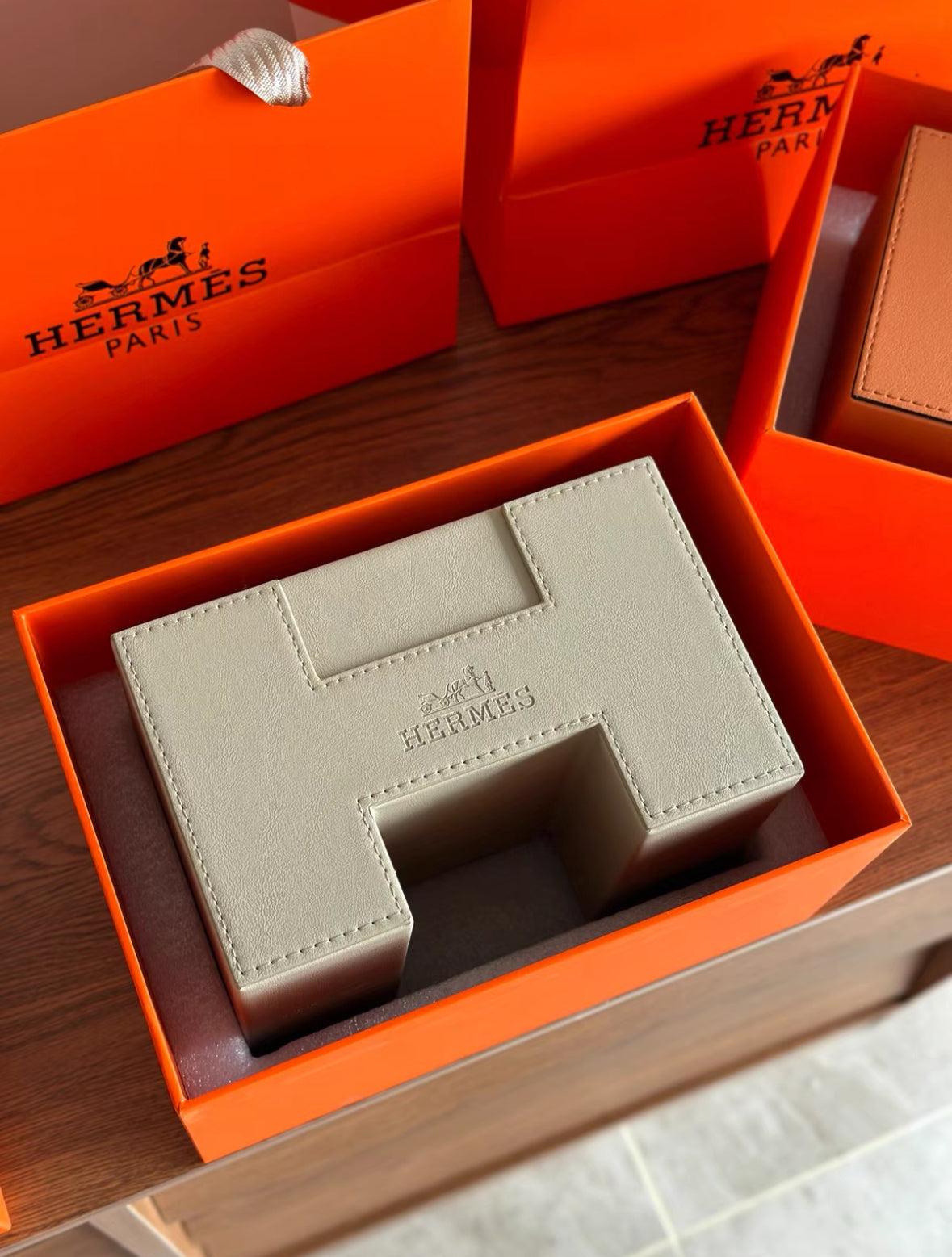 Pleiade en Casaque Tissue Box