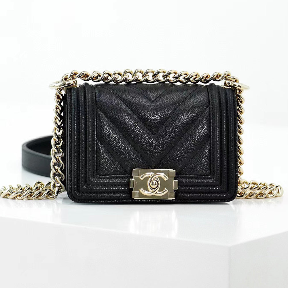 Chanel  Black leather texture chain single-shoulder messenger bag #56887