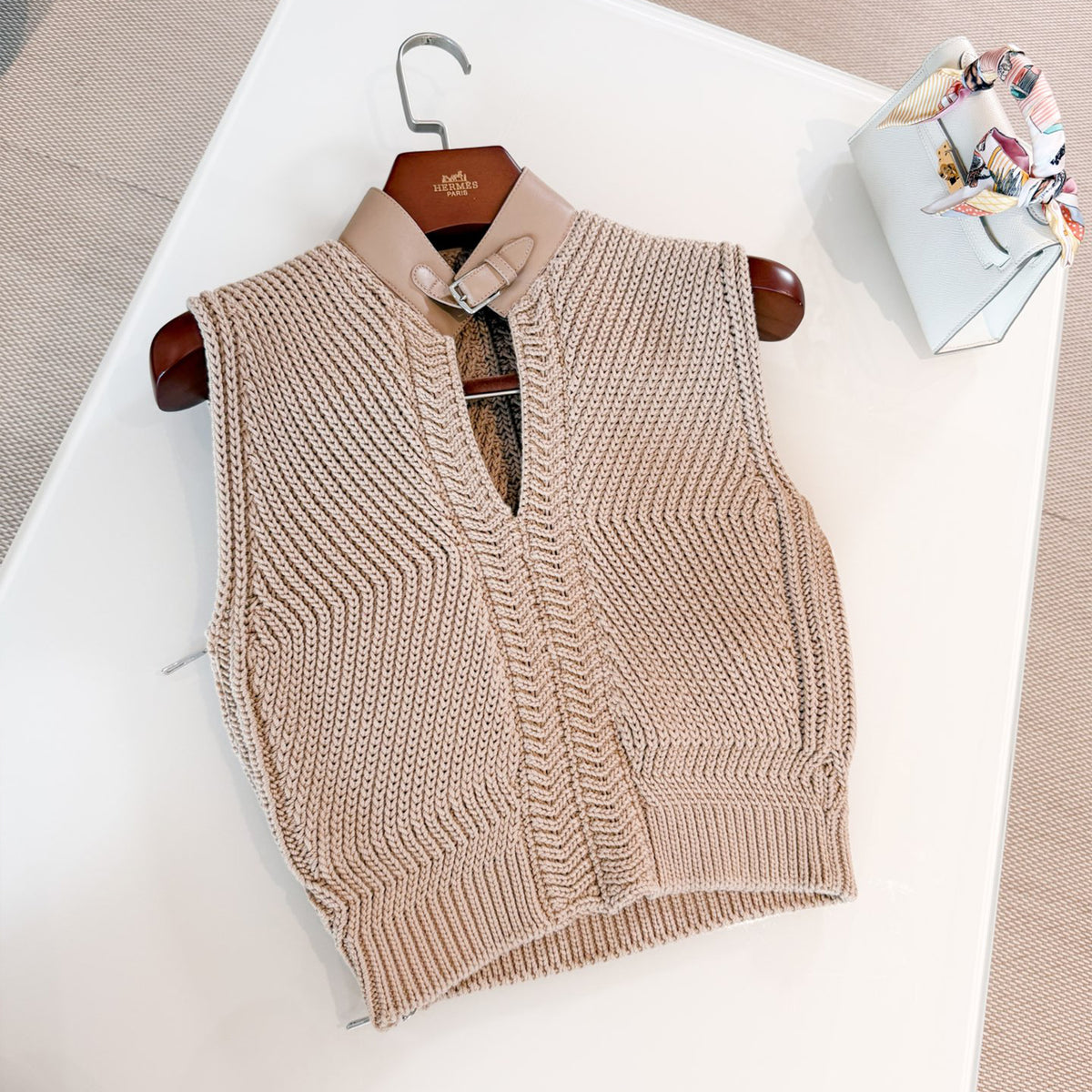 Hermes Women's Spring And Autumn Patchwork Leather Half-High Neck Cotton Knitted Plain Sleeveless Top Vest Ngvp #2132