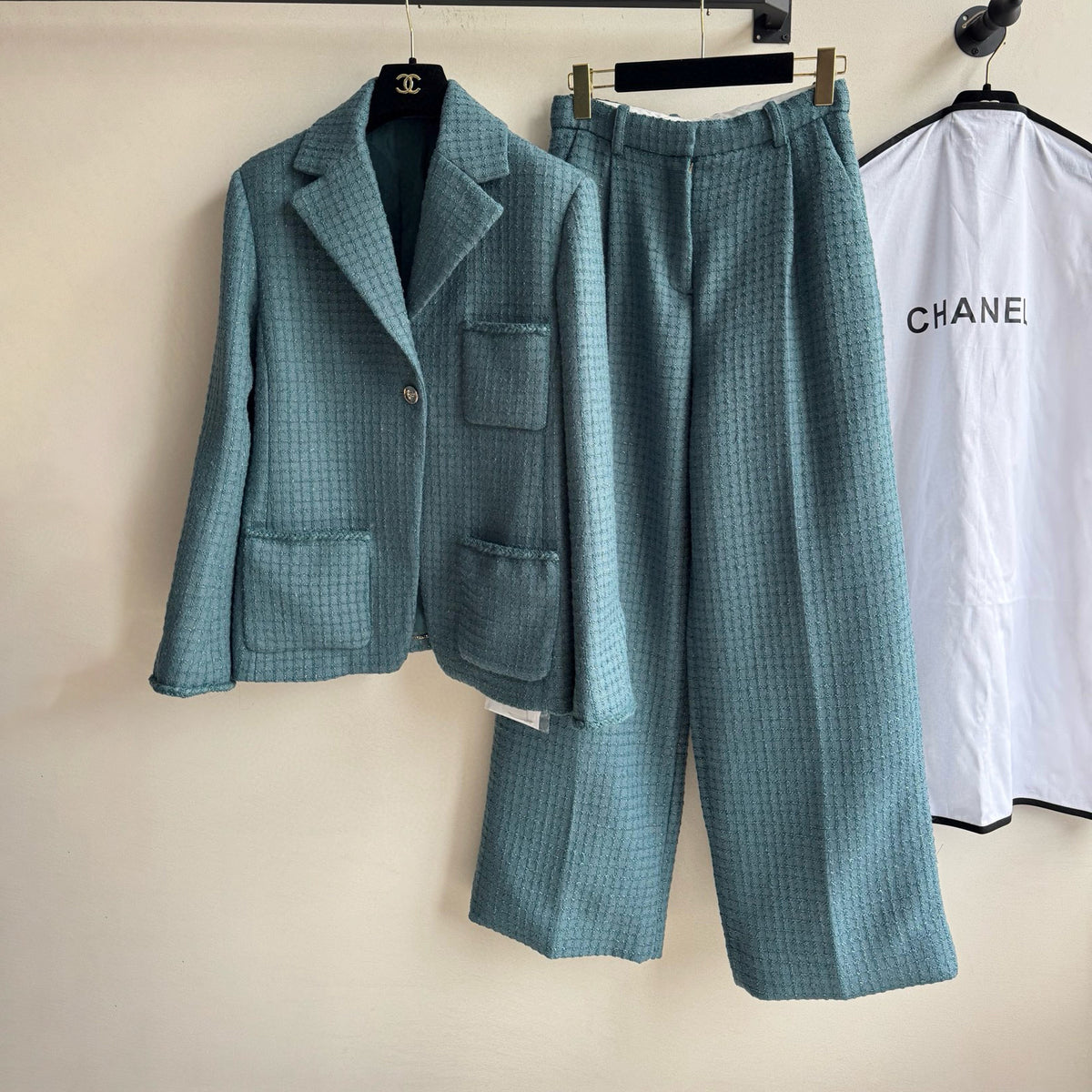 Chanel Women's Spring/Fall Fashion Classic V-Neck Single Button Check Tweed Fabric Chanel Style Blazer French Vintage Tweed Fabric Pants Suit Set #79155