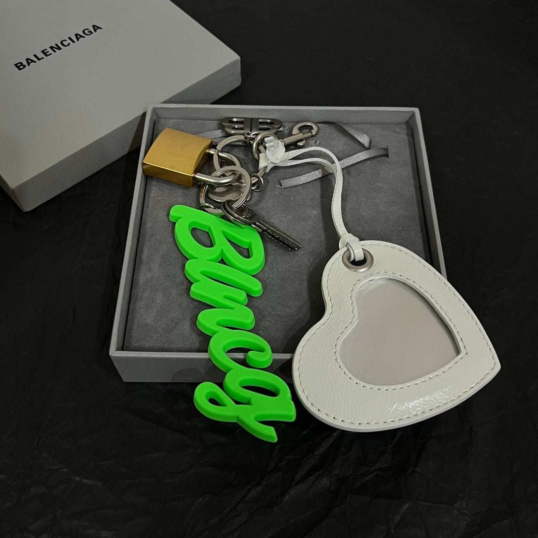 Balenciaga Metal Keychain Fashion High Street Letter Chain Bag Hanging Decoration Accessories #76517