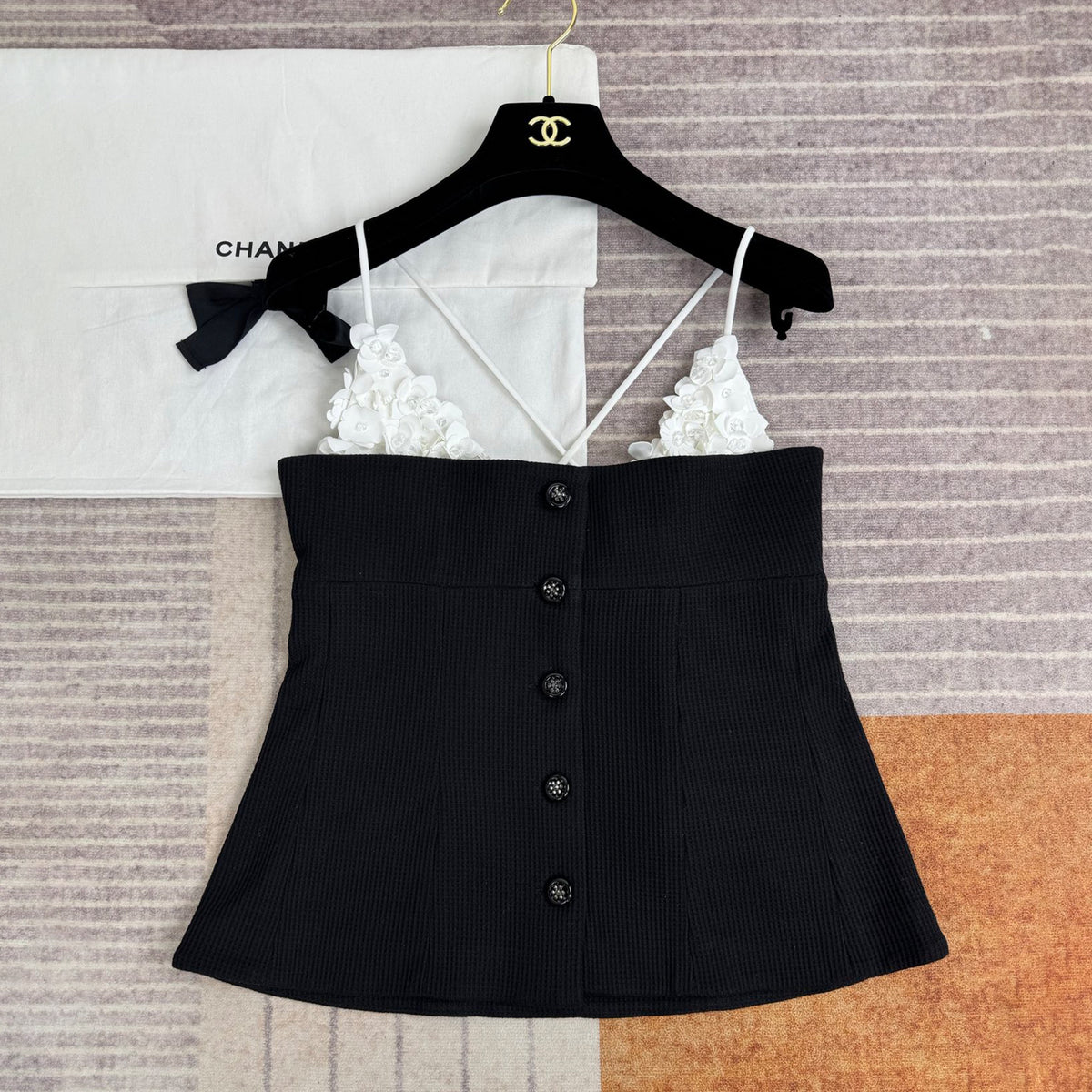 Chanel Women's Spring And Summer Camellia Black And White Slimming Camisole Vest Fashion Temperament Elegant Top T-shirt Ngvp #1759