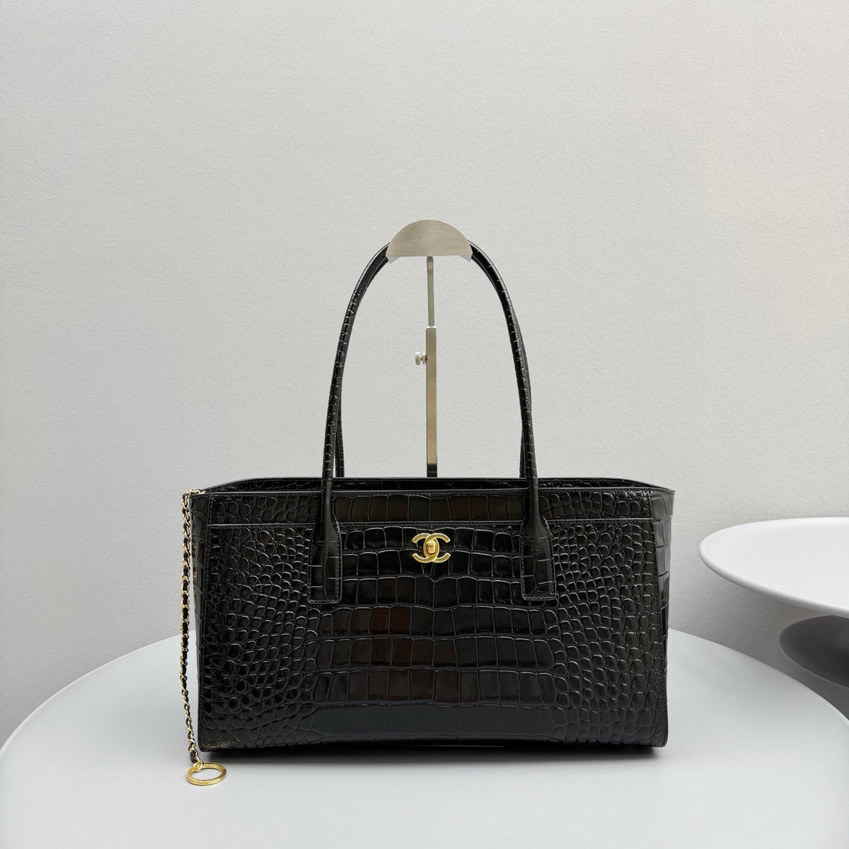 CHANEL Small Shopping Bag Crocodile Embossed Calfskin Gold-tone Metal Green #386454