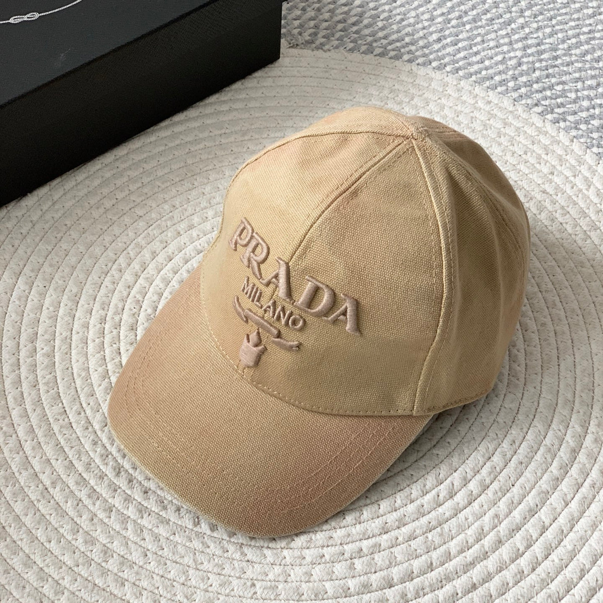 Prada Men's Women's Spring And Summer Solid Colour Logo Embroidery Baseball Cap Fashion High Street Casual Hundred Hat #76153