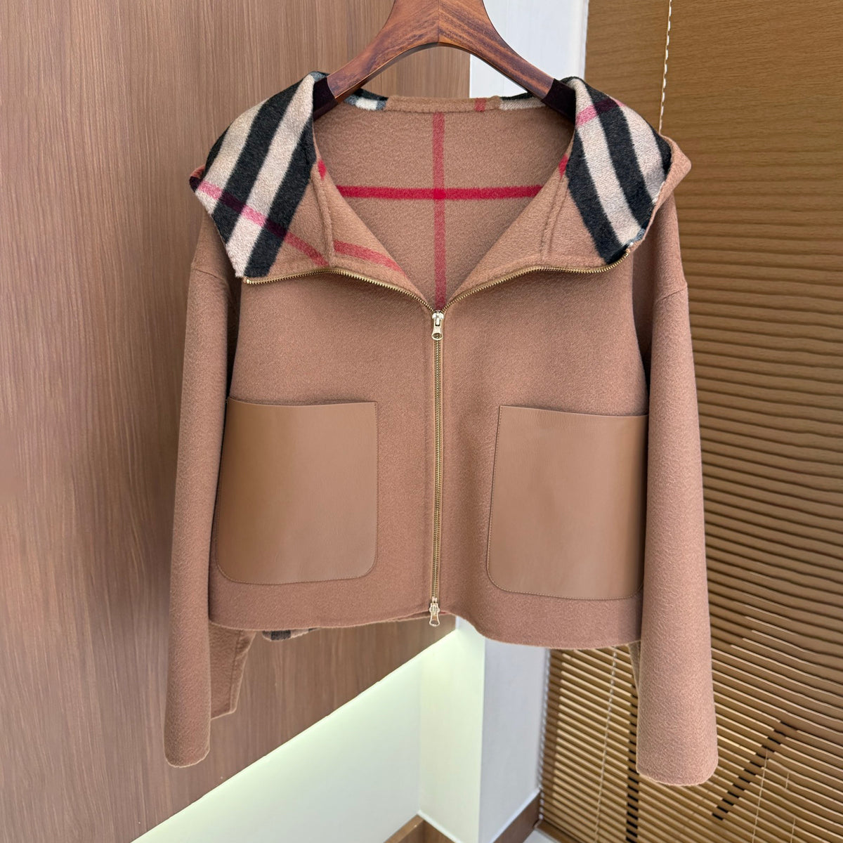 Burberry Women's Fall/winter Fashion Casual Hooded Zipper Leather Pocket Cashmere Long Sleeve Coat Jacket (For Specific Sizes Please Contact Customer Service) #78621