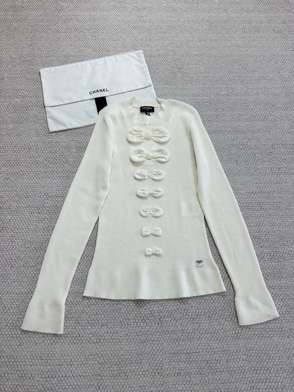 Chanel Top-quality Version Bow-knotted Wavy Knitted Bottoming Shirt #336386