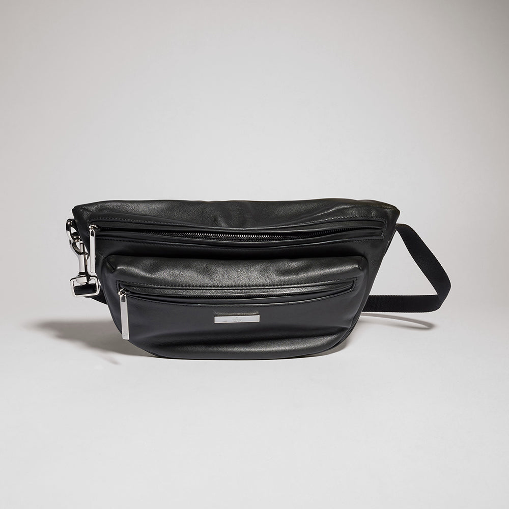 GUCCI Gucci Tag Medium Crossbody Bag in Black Leather #387944