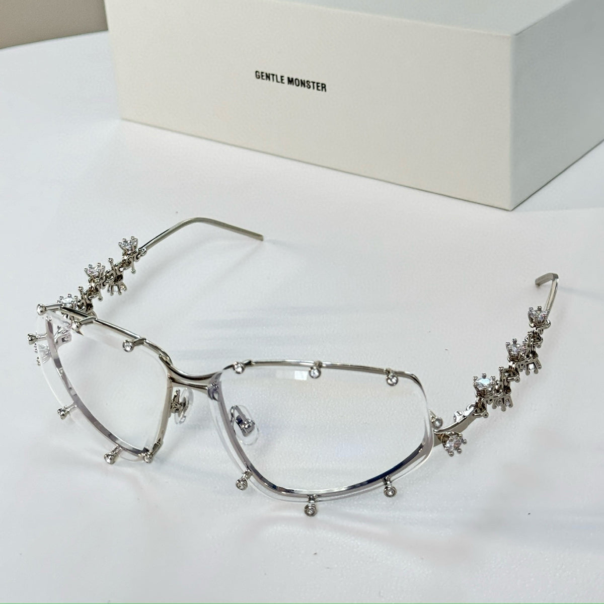 Gentle Monster Men's Women's Square Frame With Diamond Metal Glasses Fashionable Temperament Three Color Accessories Ngvp #7131