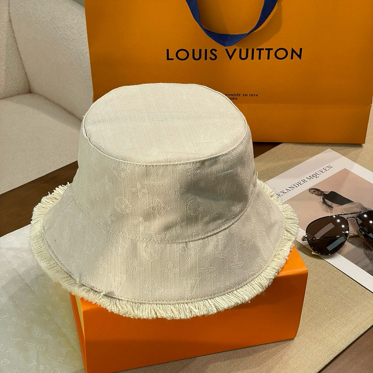 Louis Vuitton Men's and Women's Solid Color Letter Jacquard Raw Edge Cotton Fisherman's Hat Cap #76292