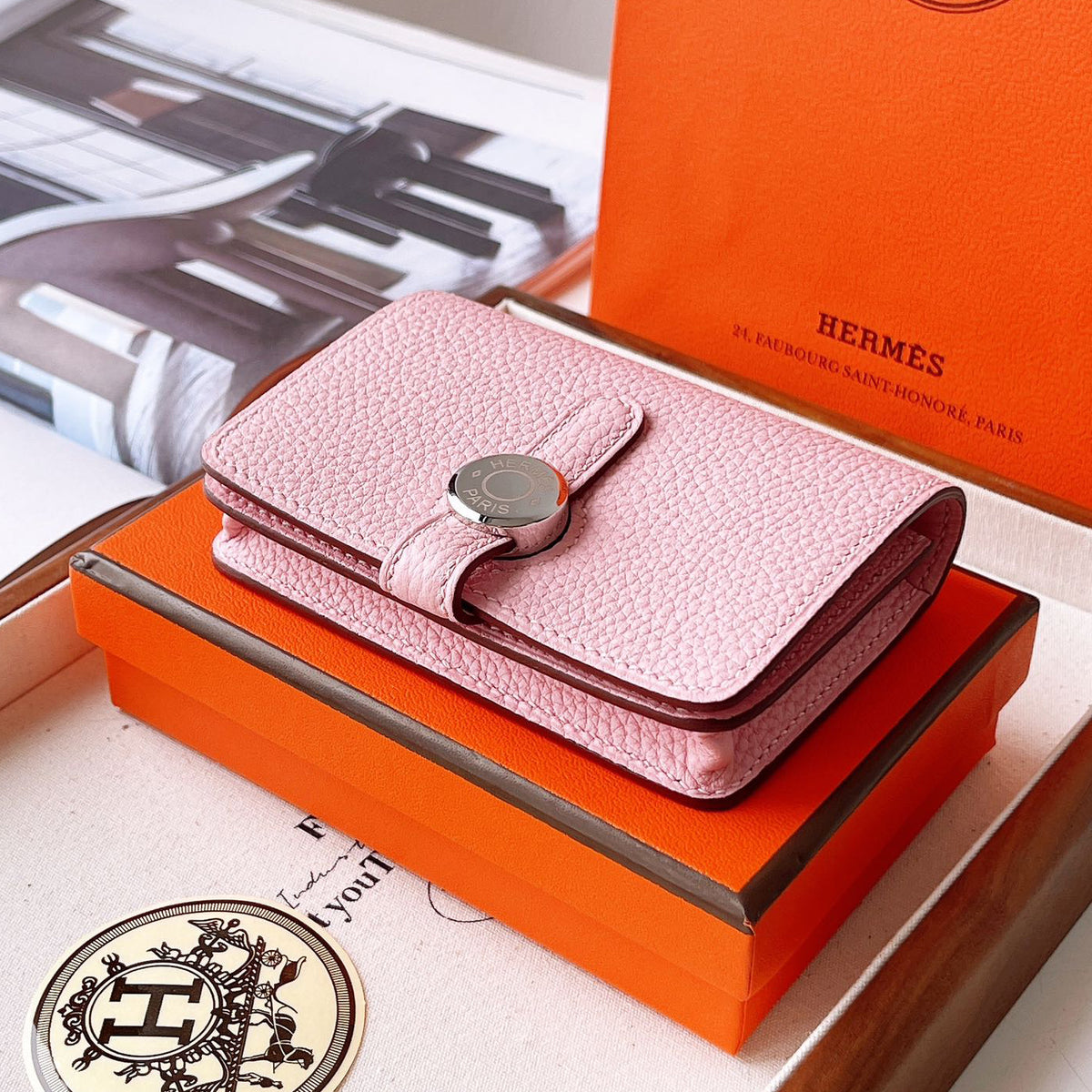 Hermes Women Solid Color Leather Drawstring Metal Buckle Closure Card Bag Clutch Bag Bags #73192