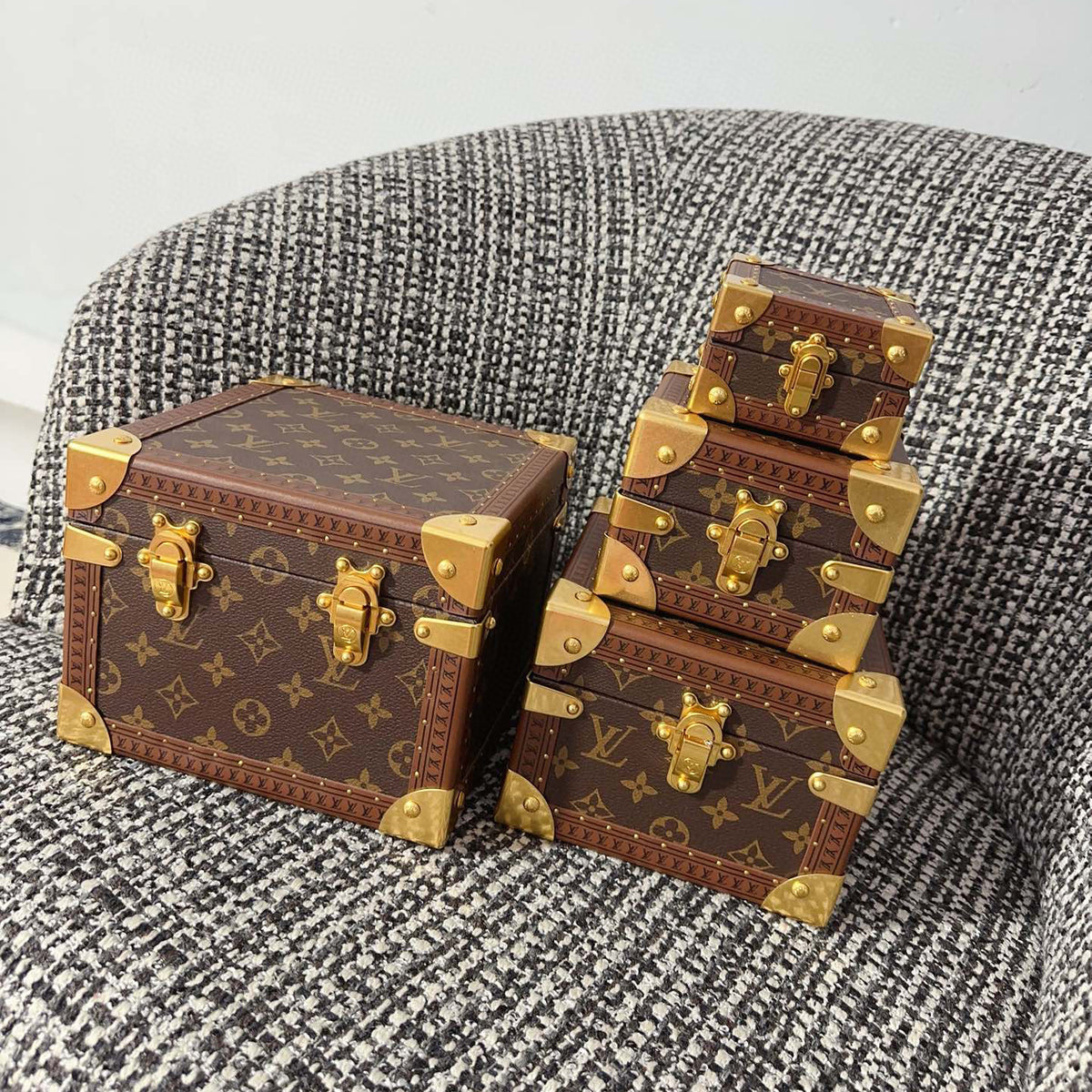 Louis Vuitton Metal Clad Corner Hard Case Set of 4 Bag #96762