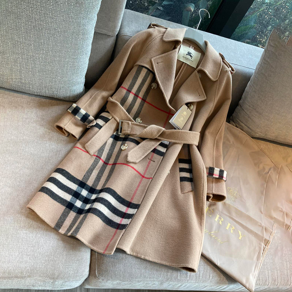 Burberry Women's Autumn/winter Fashion Classic Checkered Collar Cashmere Fabric Belted Lightweight Long Trench Coat Jacket #78414