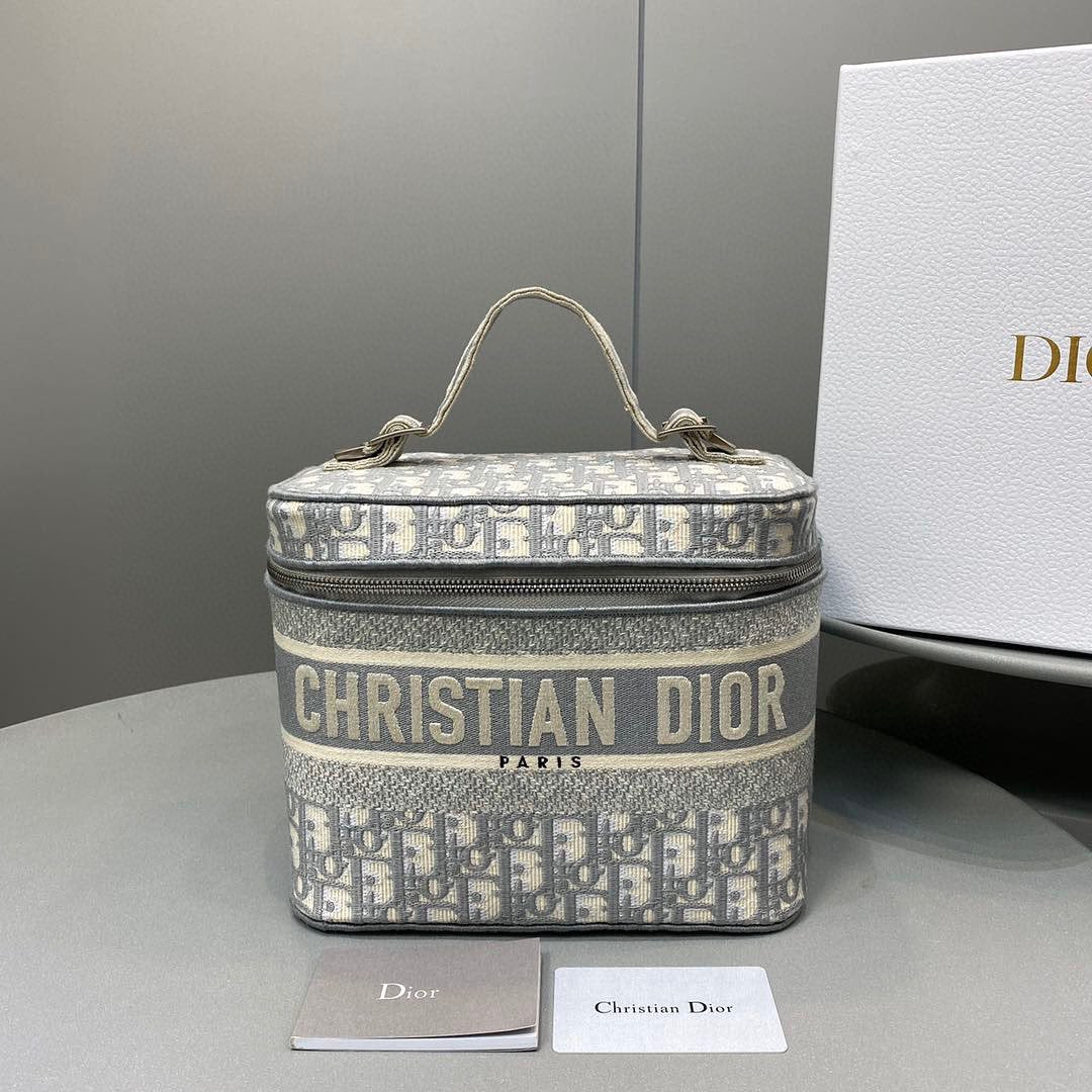 Dior Makeup And Skin Care Bags Bag #4696