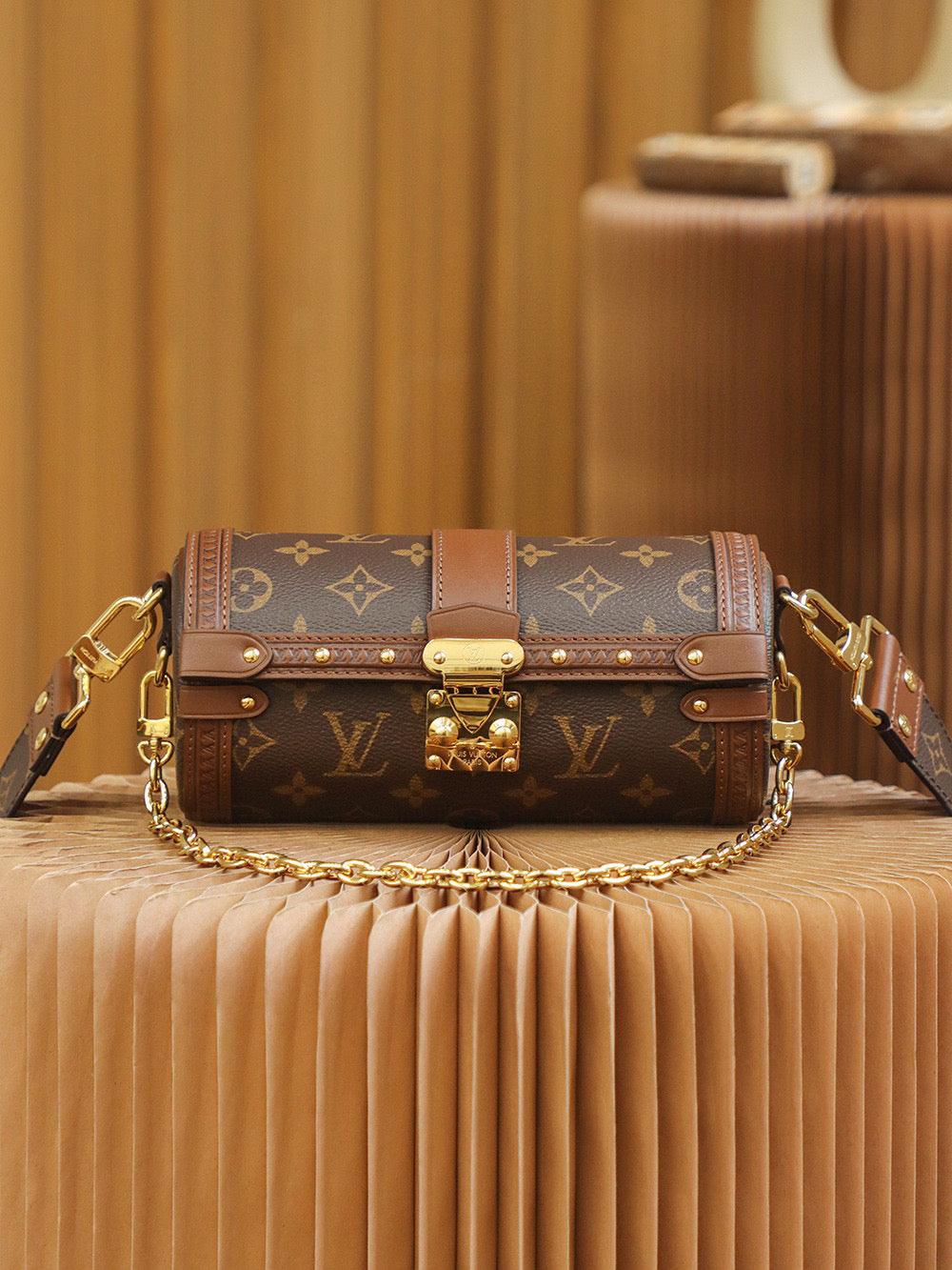 Louis Vuitton  Leather Printed Chain Bucket Bag #21556