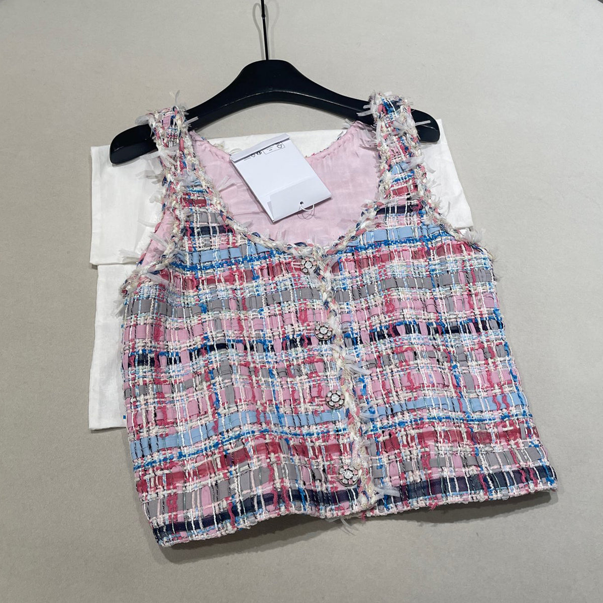 Chanel Women's Spring And Autumn High Street Cotton And Silk Tweed Multicolor Round Neck Sleeveless Vest Casual Mid Waist Shorts Ngvp #1551