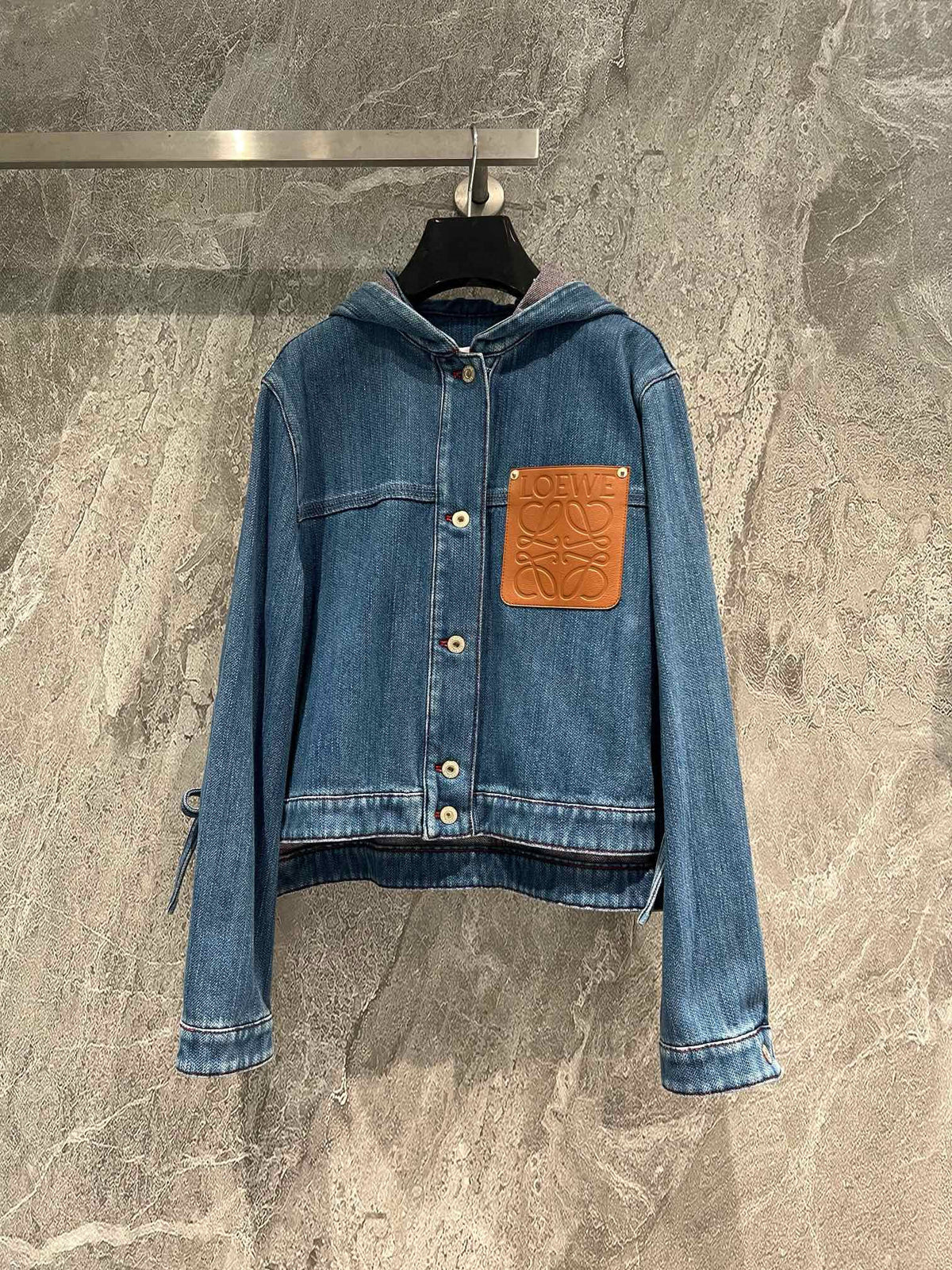L  LOEWE Women's Spring and Autumn Solid Color Cowboy Hoodie Single breasted Long sleeved Jacket