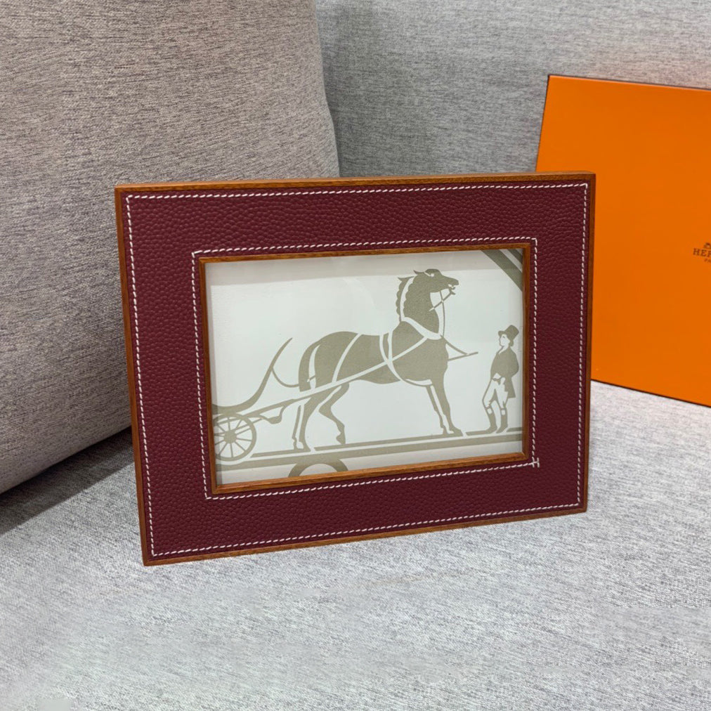 Hermes Klassische Mode Naturbelassenes Mahagoni-Massivholz Mit glattem Kalbslederrahmen Wohnaccessoire Other  Household items Accessories #79119