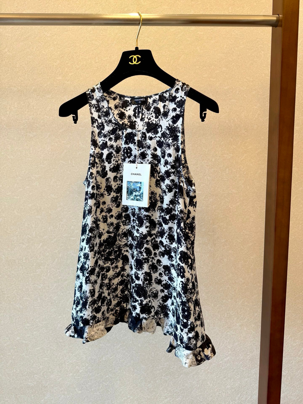 Chanel Top Printed Silk Jacquard White Black #379214